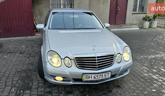 Сірий Мерседес Е-Клас, об'ємом двигуна 3 л та пробігом 173 тис. км за 9900 $, фото 27 на Automoto.ua