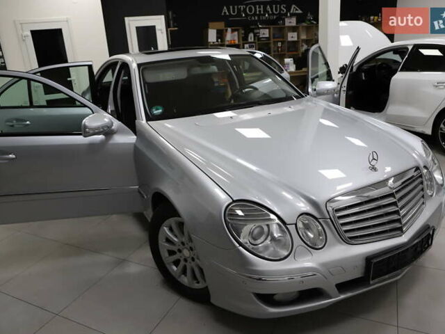 Сірий Мерседес Е-Клас, об'ємом двигуна 2.2 л та пробігом 194 тис. км за 14899 $, фото 82 на Automoto.ua