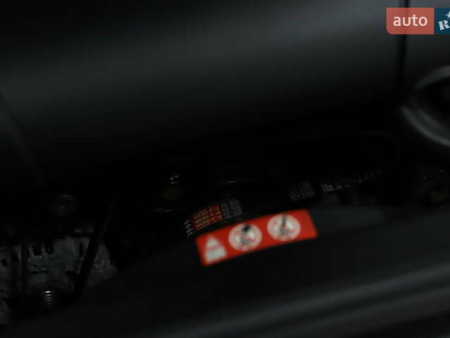 Сірий Мерседес Е-Клас, об'ємом двигуна 2.2 л та пробігом 194 тис. км за 14899 $, фото 95 на Automoto.ua