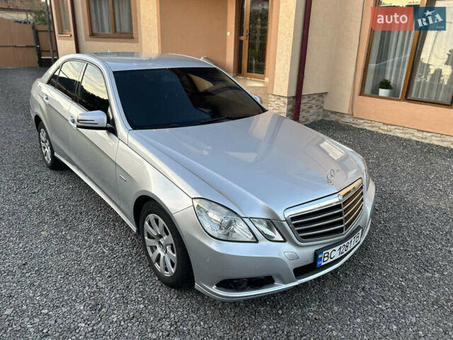 Сірий Мерседес Е-Клас, об'ємом двигуна 2.2 л та пробігом 280 тис. км за 11750 $, фото 11 на Automoto.ua