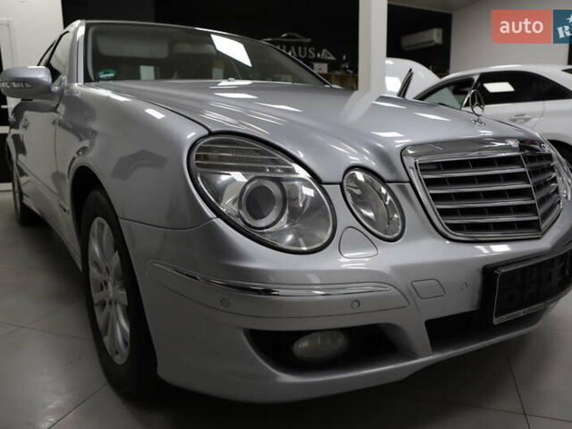 Сірий Мерседес Е-Клас, об'ємом двигуна 2.2 л та пробігом 194 тис. км за 14899 $, фото 9 на Automoto.ua