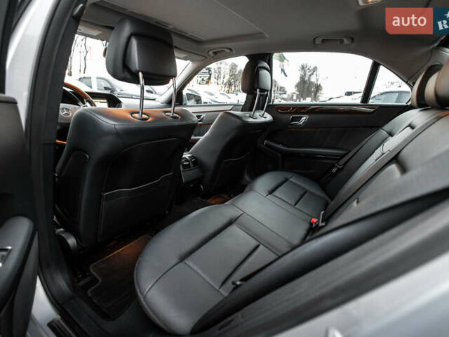 Серый Мерседес Е-Класс, объемом двигателя 3.5 л и пробегом 139 тыс. км за 15500 $, фото 42 на Automoto.ua