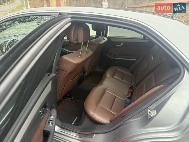 Сірий Мерседес Е-Клас, об'ємом двигуна 3 л та пробігом 257 тис. км за 17200 $, фото 39 на Automoto.ua