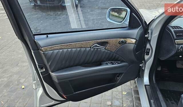 Сірий Мерседес Е-Клас, об'ємом двигуна 3 л та пробігом 173 тис. км за 9900 $, фото 8 на Automoto.ua