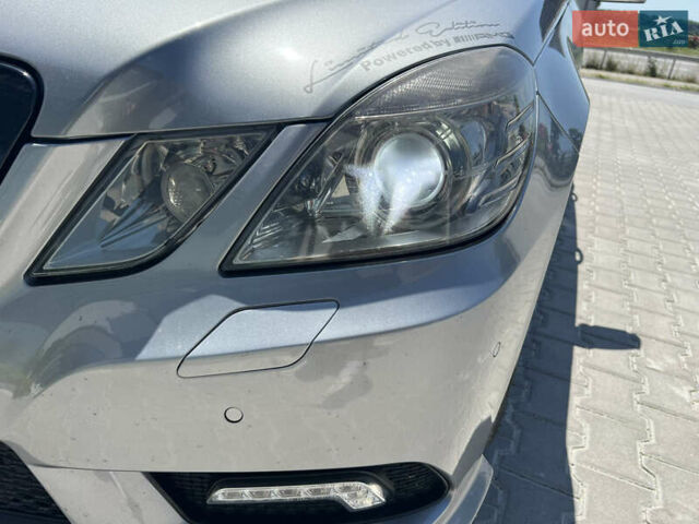 Серый Мерседес Е-Класс, объемом двигателя 2.14 л и пробегом 303 тыс. км за 16300 $, фото 26 на Automoto.ua