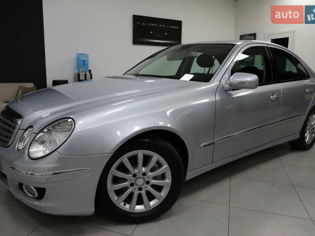 Сірий Мерседес Е-Клас, об'ємом двигуна 2.2 л та пробігом 194 тис. км за 14899 $, фото 28 на Automoto.ua