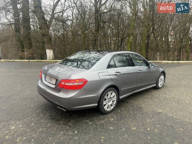 Сірий Мерседес Е-Клас, об'ємом двигуна 3 л та пробігом 257 тис. км за 17200 $, фото 9 на Automoto.ua