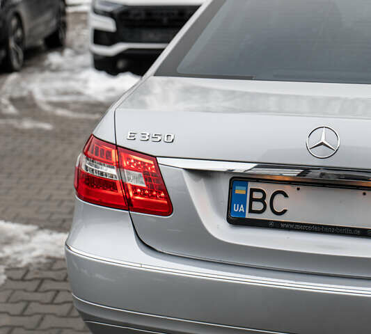 Серый Мерседес Е-Класс, объемом двигателя 3.5 л и пробегом 139 тыс. км за 15500 $, фото 7 на Automoto.ua