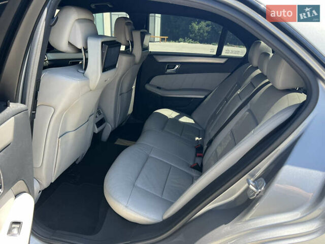 Серый Мерседес Е-Класс, объемом двигателя 2.14 л и пробегом 303 тыс. км за 16300 $, фото 46 на Automoto.ua
