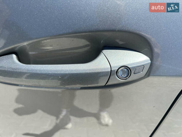 Серый Мерседес Е-Класс, объемом двигателя 2.14 л и пробегом 303 тыс. км за 16300 $, фото 32 на Automoto.ua