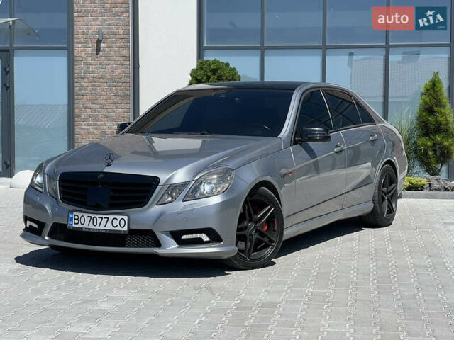 Серый Мерседес Е-Класс, объемом двигателя 2.14 л и пробегом 303 тыс. км за 16300 $, фото 1 на Automoto.ua