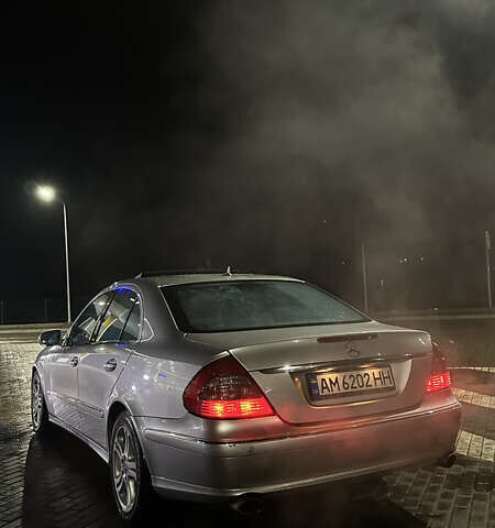 Серый Мерседес Е-Класс, объемом двигателя 2.99 л и пробегом 280 тыс. км за 9500 $, фото 4 на Automoto.ua