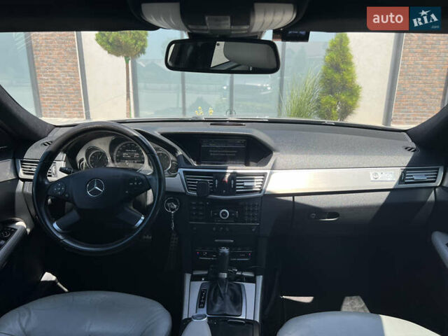 Серый Мерседес Е-Класс, объемом двигателя 2.14 л и пробегом 303 тыс. км за 16300 $, фото 58 на Automoto.ua