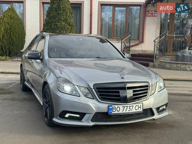 Сірий Мерседес Е-Клас, об'ємом двигуна 2.14 л та пробігом 303 тис. км за 14999 $, фото 13 на Automoto.ua