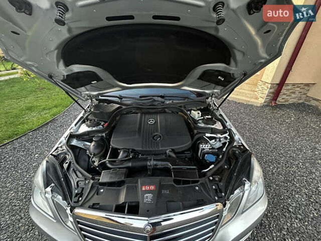 Серый Мерседес Е-Класс, объемом двигателя 2.2 л и пробегом 280 тыс. км за 11750 $, фото 28 на Automoto.ua