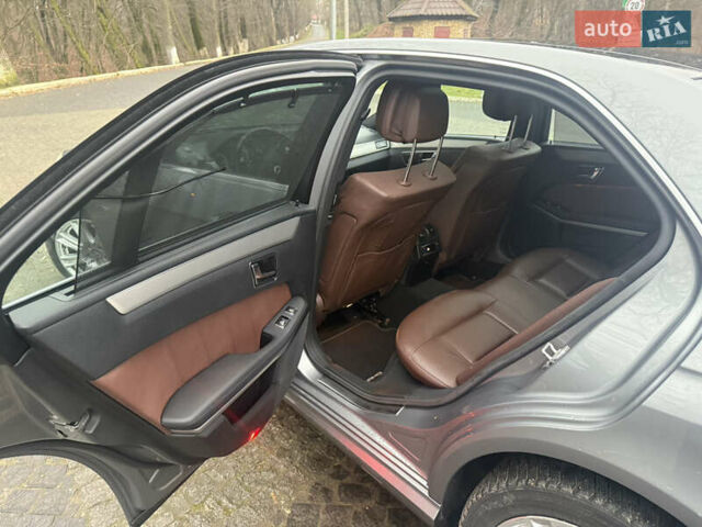 Сірий Мерседес Е-Клас, об'ємом двигуна 3 л та пробігом 257 тис. км за 17200 $, фото 40 на Automoto.ua