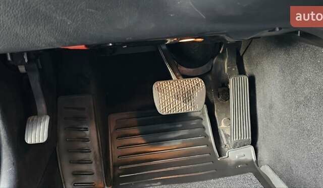 Сірий Мерседес Е-Клас, об'ємом двигуна 3 л та пробігом 173 тис. км за 9900 $, фото 16 на Automoto.ua