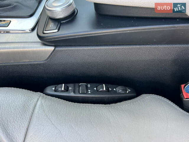 Серый Мерседес Е-Класс, объемом двигателя 2.14 л и пробегом 303 тыс. км за 16300 $, фото 44 на Automoto.ua