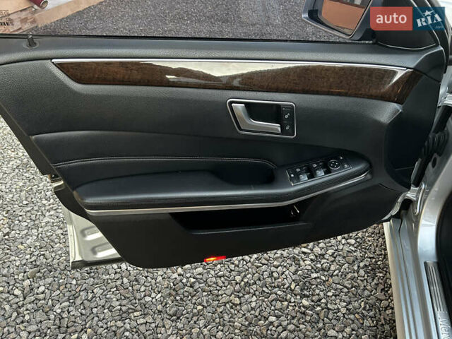 Серый Мерседес Е-Класс, объемом двигателя 2.2 л и пробегом 280 тыс. км за 11750 $, фото 15 на Automoto.ua