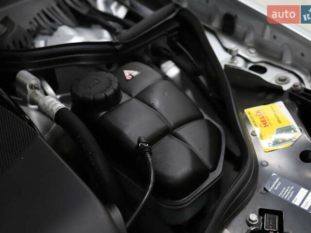 Сірий Мерседес Е-Клас, об'ємом двигуна 2.2 л та пробігом 194 тис. км за 14899 $, фото 96 на Automoto.ua