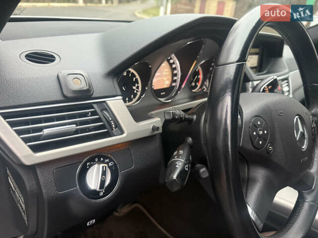 Сірий Мерседес Е-Клас, об'ємом двигуна 3 л та пробігом 257 тис. км за 17200 $, фото 23 на Automoto.ua
