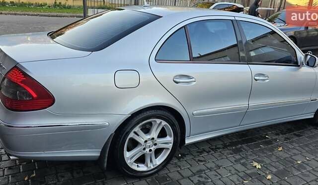 Сірий Мерседес Е-Клас, об'ємом двигуна 3 л та пробігом 173 тис. км за 9900 $, фото 7 на Automoto.ua