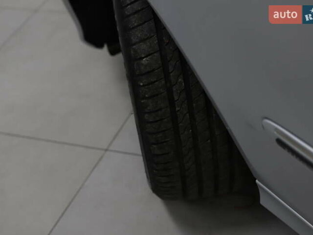 Сірий Мерседес Е-Клас, об'ємом двигуна 2.2 л та пробігом 194 тис. км за 14899 $, фото 32 на Automoto.ua