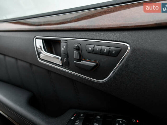 Серый Мерседес Е-Класс, объемом двигателя 3.5 л и пробегом 139 тыс. км за 15500 $, фото 25 на Automoto.ua