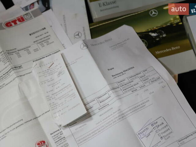 Сірий Мерседес Е-Клас, об'ємом двигуна 2.2 л та пробігом 194 тис. км за 14899 $, фото 88 на Automoto.ua