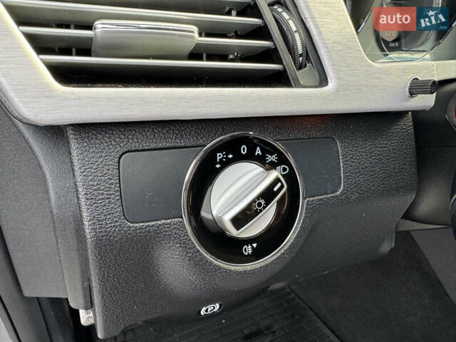 Сірий Мерседес Е-Клас, об'ємом двигуна 2.14 л та пробігом 303 тис. км за 14999 $, фото 42 на Automoto.ua