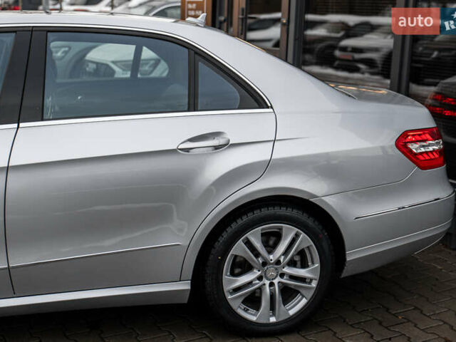 Серый Мерседес Е-Класс, объемом двигателя 3.5 л и пробегом 139 тыс. км за 15500 $, фото 49 на Automoto.ua