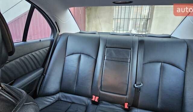 Сірий Мерседес Е-Клас, об'ємом двигуна 3 л та пробігом 173 тис. км за 9900 $, фото 15 на Automoto.ua