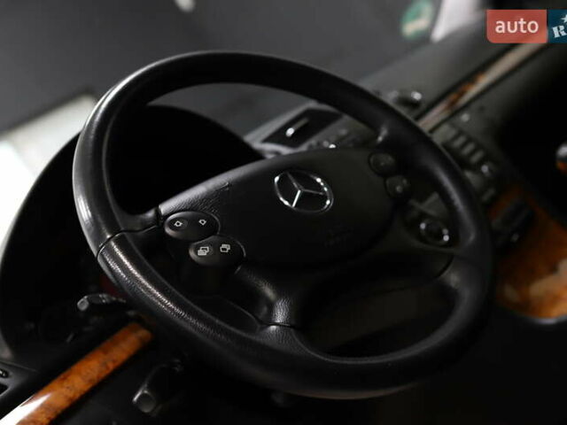 Сірий Мерседес Е-Клас, об'ємом двигуна 2.2 л та пробігом 194 тис. км за 14899 $, фото 60 на Automoto.ua