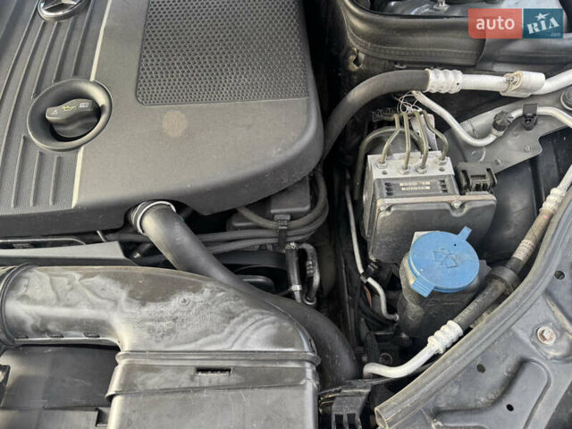 Сірий Мерседес Е-Клас, об'ємом двигуна 2.14 л та пробігом 303 тис. км за 14999 $, фото 76 на Automoto.ua