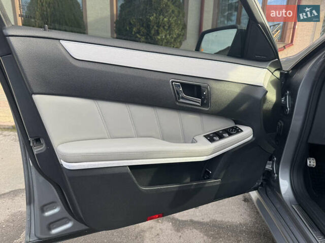 Сірий Мерседес Е-Клас, об'ємом двигуна 2.14 л та пробігом 303 тис. км за 14999 $, фото 37 на Automoto.ua