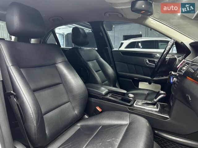 Серый Мерседес Е-Класс, объемом двигателя 2.14 л и пробегом 185 тыс. км за 11800 $, фото 54 на Automoto.ua