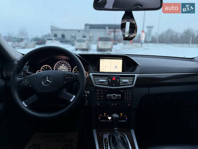 Сірий Мерседес Е-Клас, об'ємом двигуна 2.2 л та пробігом 370 тис. км за 9900 $, фото 33 на Automoto.ua