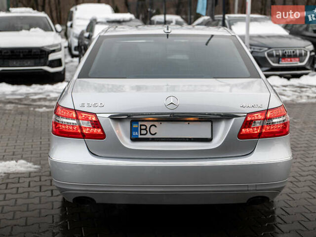Серый Мерседес Е-Класс, объемом двигателя 3.5 л и пробегом 139 тыс. км за 15500 $, фото 10 на Automoto.ua