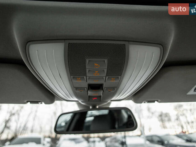 Серый Мерседес Е-Класс, объемом двигателя 3.5 л и пробегом 139 тыс. км за 15500 $, фото 30 на Automoto.ua