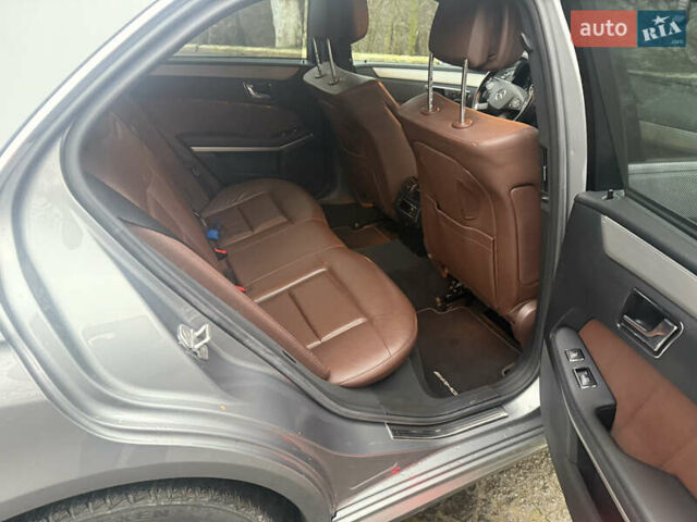 Сірий Мерседес Е-Клас, об'ємом двигуна 3 л та пробігом 257 тис. км за 17200 $, фото 17 на Automoto.ua