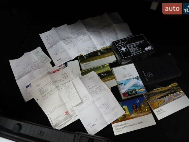 Сірий Мерседес Е-Клас, об'ємом двигуна 2.2 л та пробігом 194 тис. км за 14899 $, фото 87 на Automoto.ua