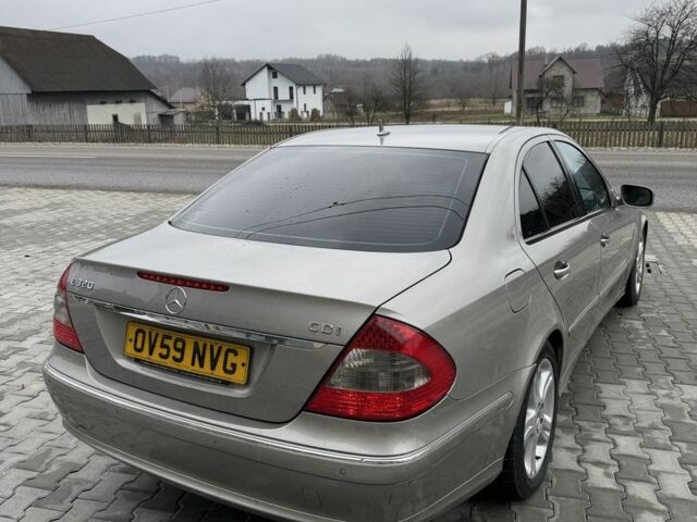 Сірий Мерседес Е-Клас, об'ємом двигуна 3 л та пробігом 380 тис. км за 4433 $, фото 2 на Automoto.ua