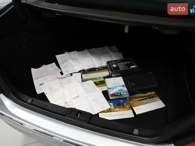 Сірий Мерседес Е-Клас, об'ємом двигуна 2.2 л та пробігом 194 тис. км за 14899 $, фото 85 на Automoto.ua