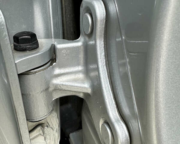 Мерседес Е-Клас 2010 у Бершаде на Automoto.ua Сірий Мерседес Е-Клас, об'ємом двигуна 2 л та пробігом 116 тис. км за 14500 $, фото 24 на Automoto.ua