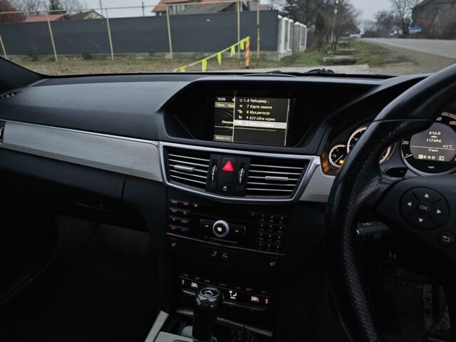 Сірий Мерседес Е-Клас, об'ємом двигуна 2 л та пробігом 189 тис. км за 5244 $, фото 10 на Automoto.ua