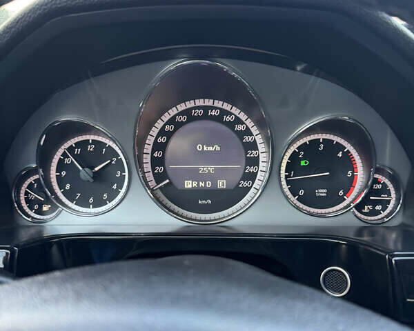 Сірий Мерседес Е-Клас, об'ємом двигуна 2.2 л та пробігом 325 тис. км за 12400 $, фото 15 на Automoto.ua