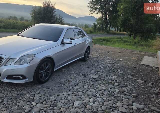 Мерседес Е-Класс 2010 в Тячеве на Automoto.ua Серый Мерседес Е-Класс, объемом двигателя 2.2 л и пробегом 268 тыс. км за 11200 $, фото 8 на Automoto.ua
