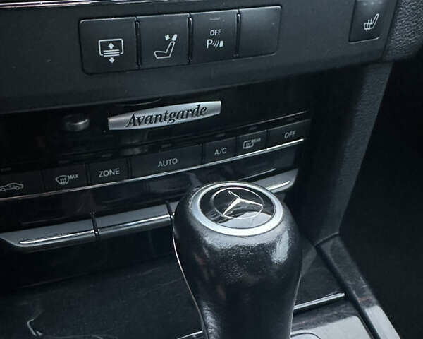 Сірий Мерседес Е-Клас, об'ємом двигуна 2.2 л та пробігом 246 тис. км за 11400 $, фото 16 на Automoto.ua