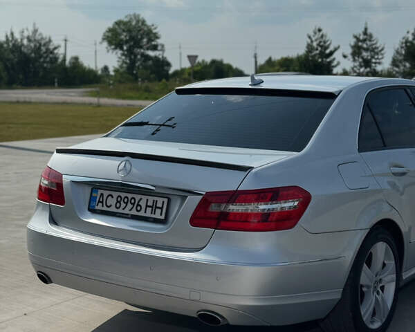 Мерседес Е-Класс 2010 в Ковель на Automoto.ua Серый Мерседес Е-Класс, объемом двигателя 3 л и пробегом 249 тыс. км за 13499 $, фото 6 на Automoto.ua
