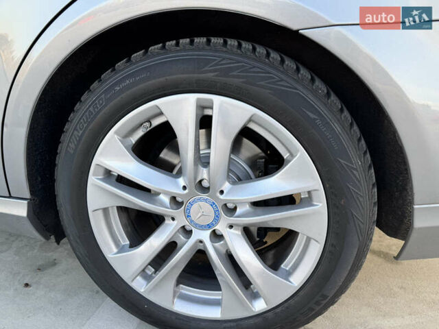 Серый Мерседес Е-Класс, объемом двигателя 2.14 л и пробегом 245 тыс. км за 11900 $, фото 15 на Automoto.ua